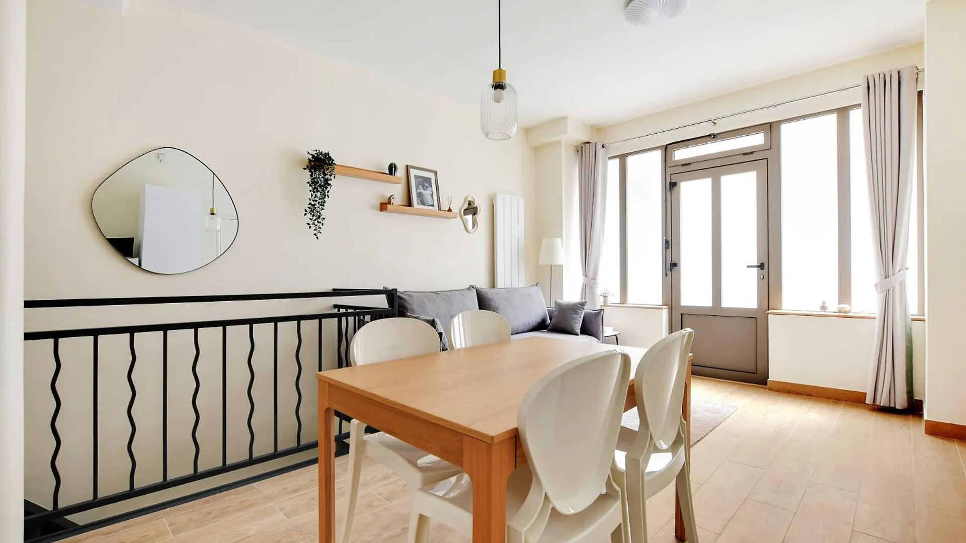Charming Apartment - 2Br-6P - Sainte-Marguerite Paris França